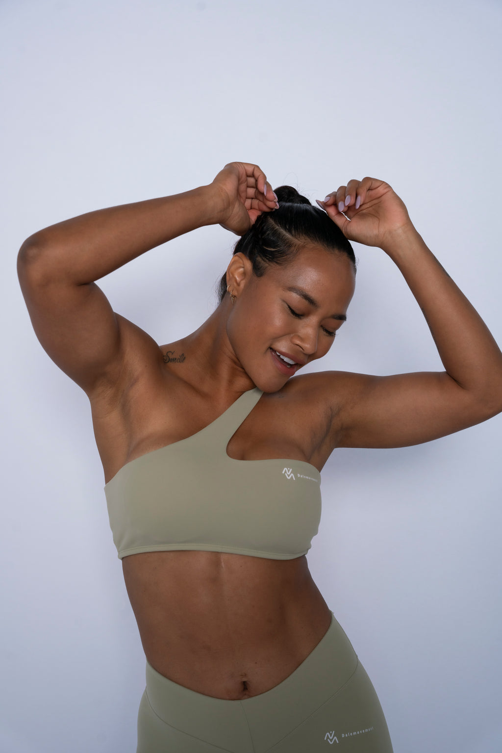 Top Basic Sportwear Summer solo hombro